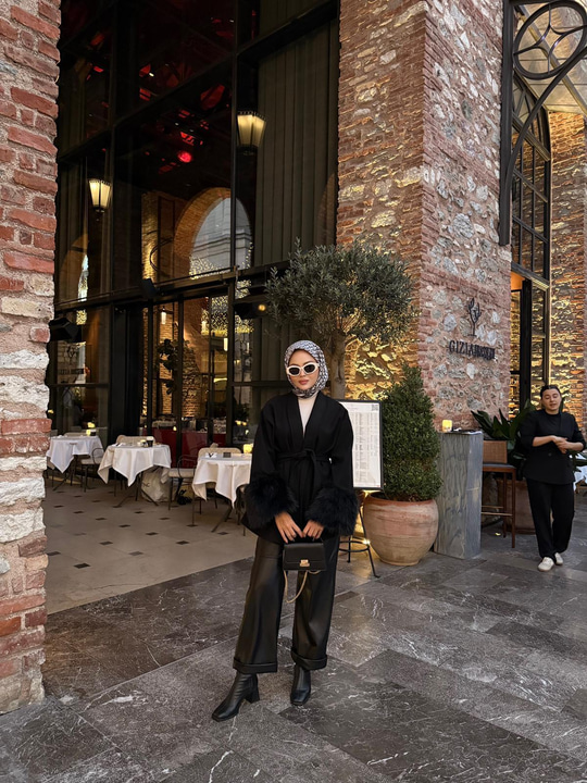 Bel Bağlamalı Kaşe Kaban Siyah