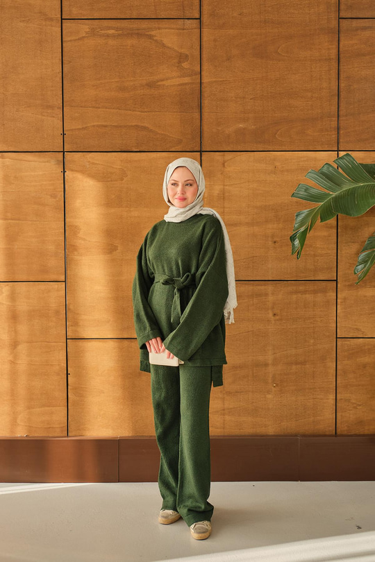 Bel Bağlamalı Triko Takım Zümrüt Yeşil