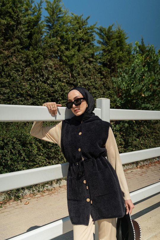 Bel Bağlamalı Triko Yelek Siyah