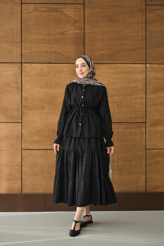 Beli Ayarlanabilir Nakış Detaylı Takım Siyah