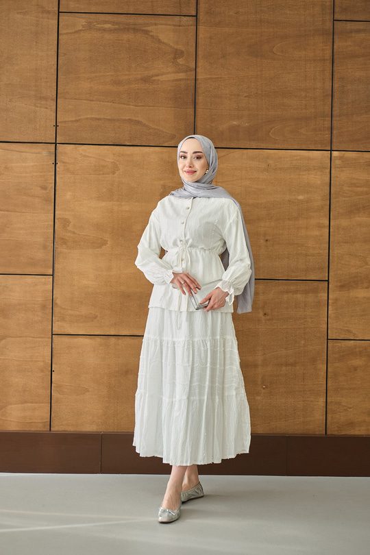 Beli Ayarlanabilir Nakış Detaylı Takım Beyaz