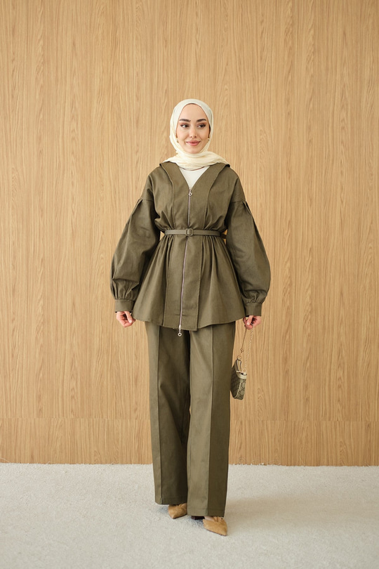 Beli Lastik Detay V Yaka Kemerli Takım Haki Yeşil
