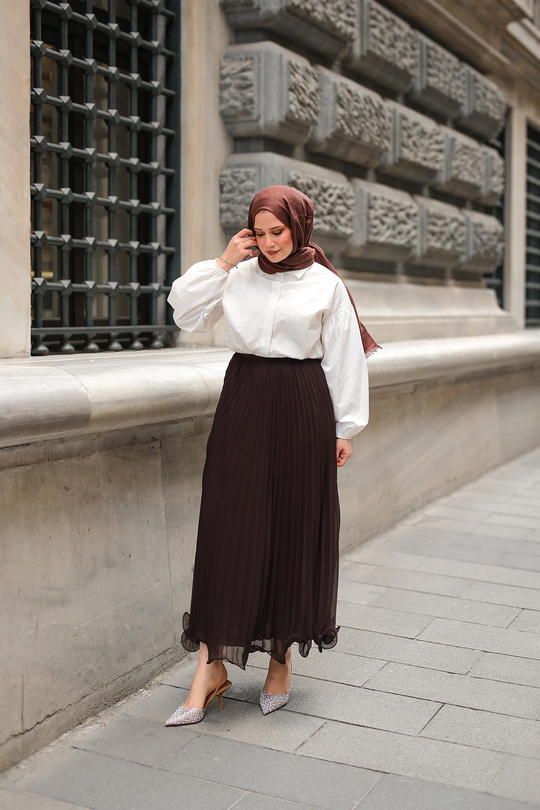 Beli Lastikli Pileli Etek Kahverengi