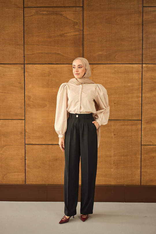 Beli Lastikli Pileli Pantolon Siyah