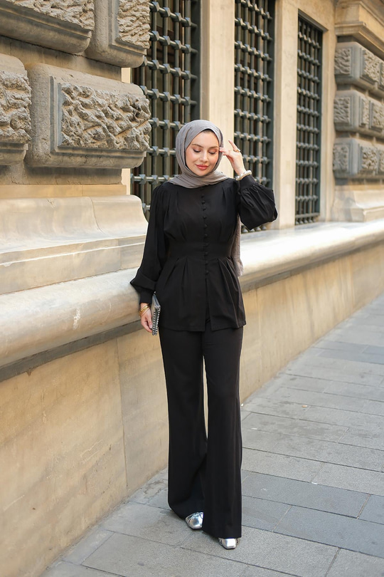 Beli Pens Detaylı Takım Siyah