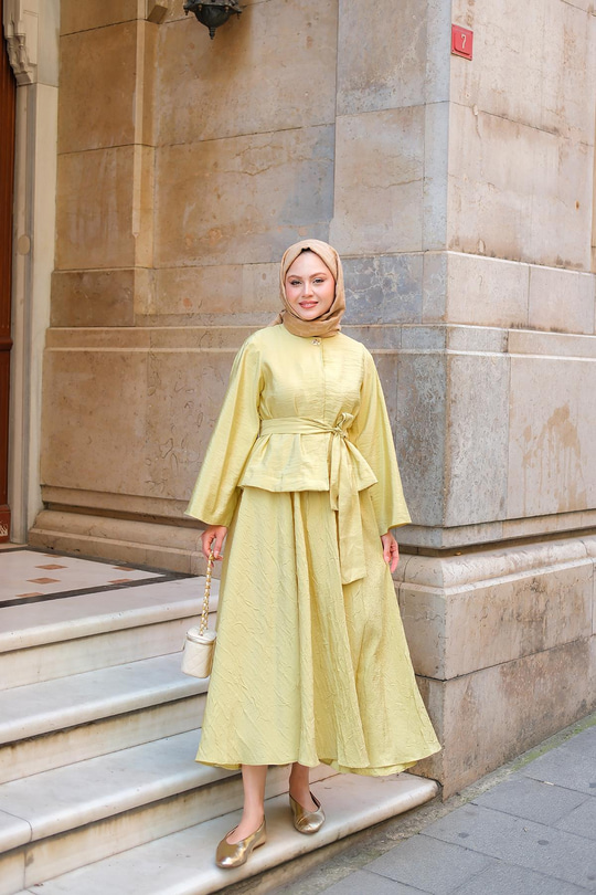 Bluzlu Etekli Takım  Sarı