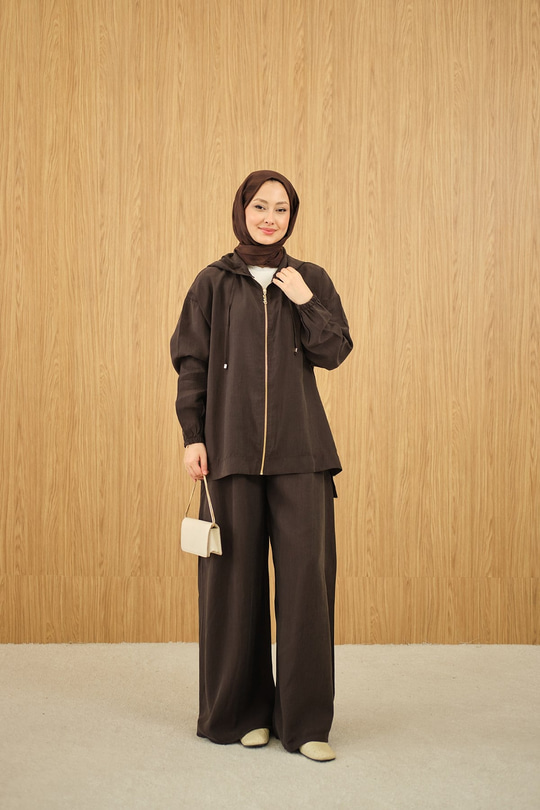 Bol Paça Fermuarlı Takım Kahverengi