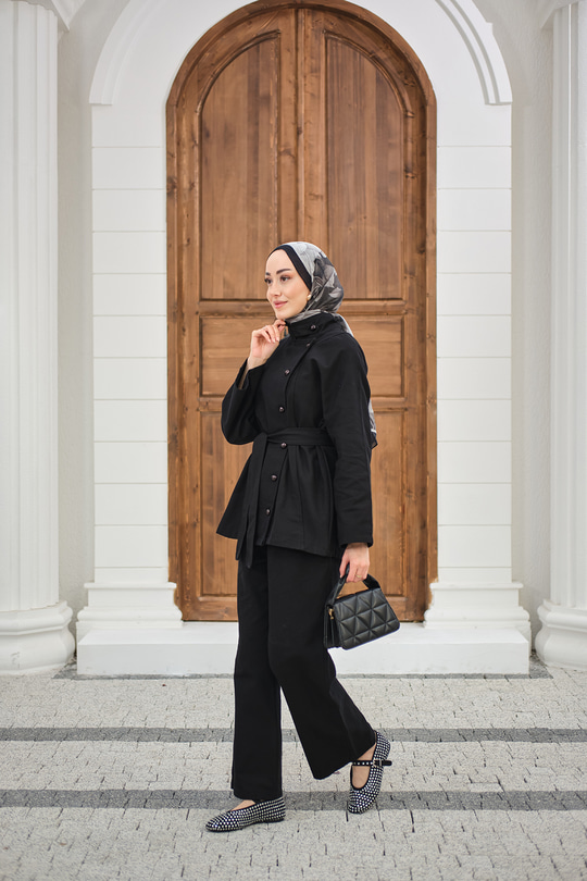 Boyun Düğme Detay Bel Bağlamalı Kot Takım Siyah