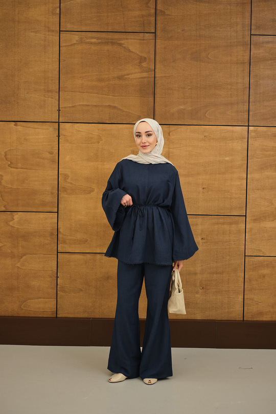 Brode Şerit Detaylı Takım Lacivert