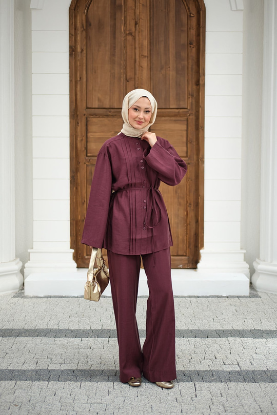 Büzgü Detay Bel Bağlamalı Takım Bordo
