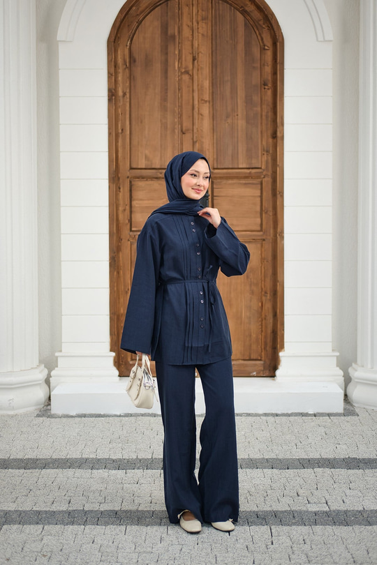 Büzgü Detay Bel Bağlamalı Takım Lacivert