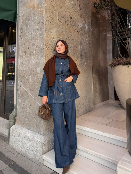 Cep Detay Bel Bağlamalı Kot Takım Lacivert