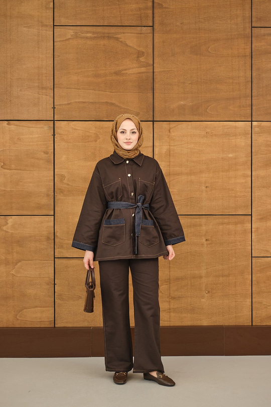 Çift Cepli Gold Düğme Detay Bel Bağlamalı Takım Kahverengi
