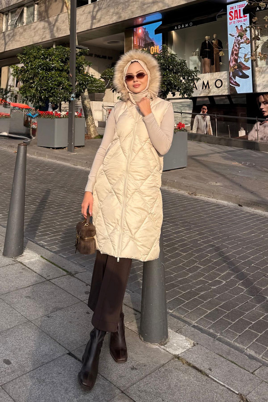 Çift Cepli Kapüşonlu Yelek Bej