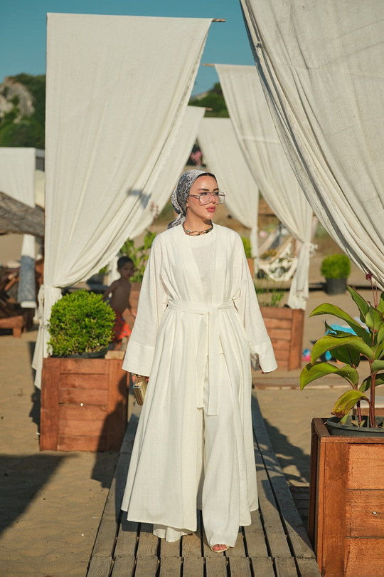 Üç Parça Detay Bel Bağlamalı Keten Kimono Takım Beyaz