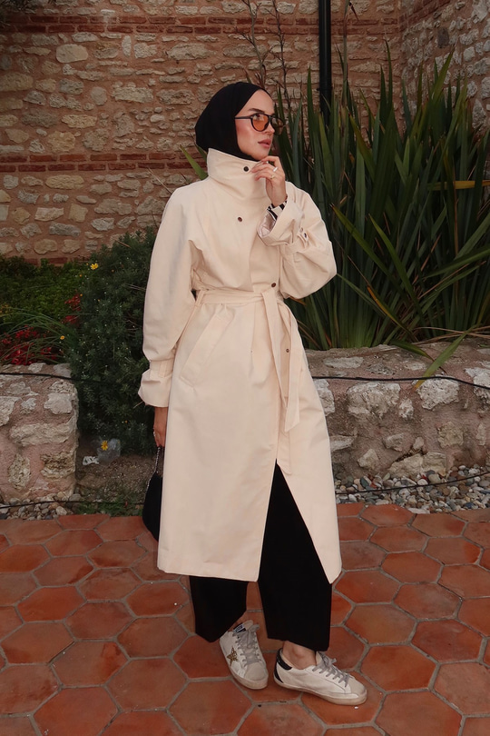 Dik Yaka Çıtçıt Detay Trençkot Krem