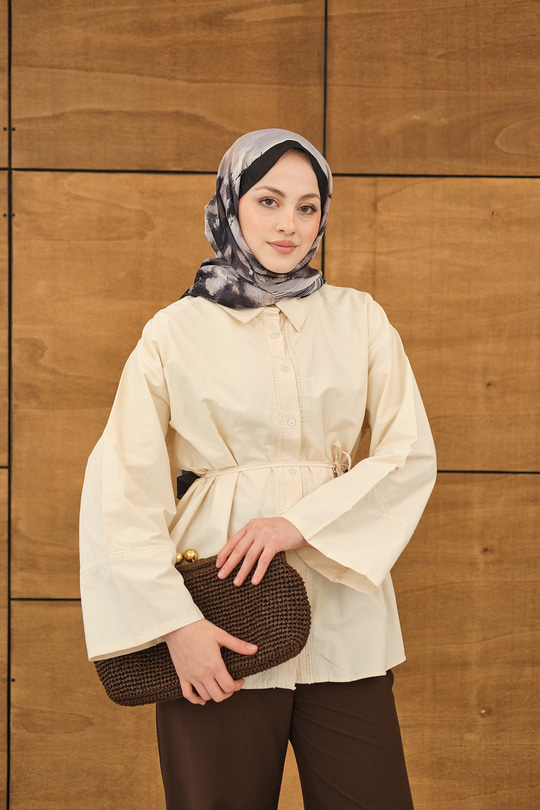 Dantel Detay Bel Bağlamalı Gömlek Krem