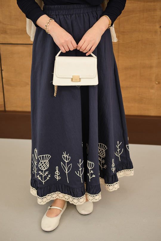 Dantel Ve Çiçek Nakışlı Etek Lacivert
