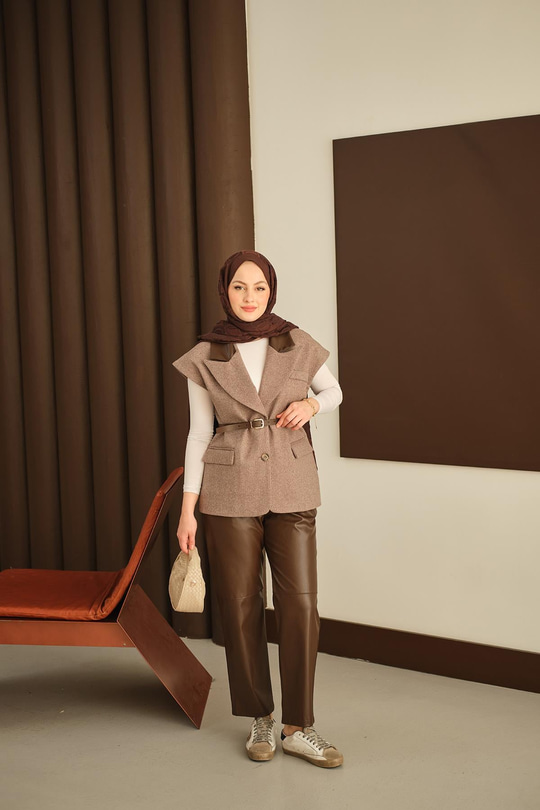 Deri Pantolonlu Yelekli Takım Kahverengi