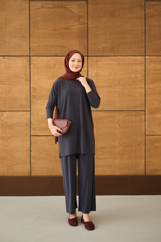 Dikiş Detay Yırtmaçlı Takım Antrasit