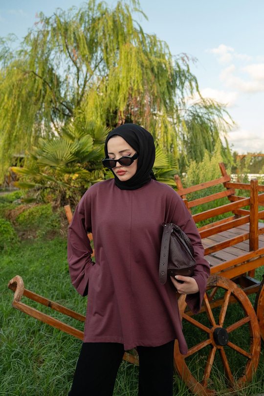 Dikiş Detaylı Yırtmaçlı Tunik Vişne Çürüğü