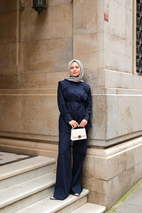 Dış Vatka Detaylı Şık Takım Lacivert