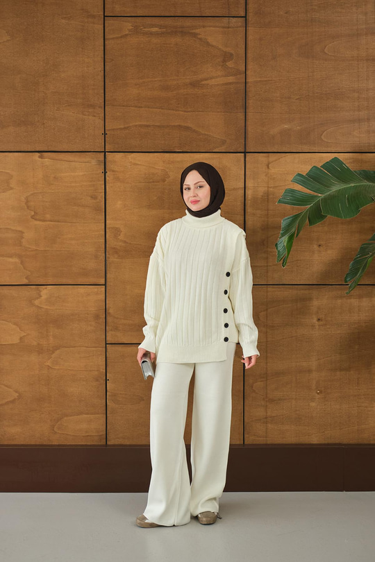 Düğmeli Triko Takım Ekru