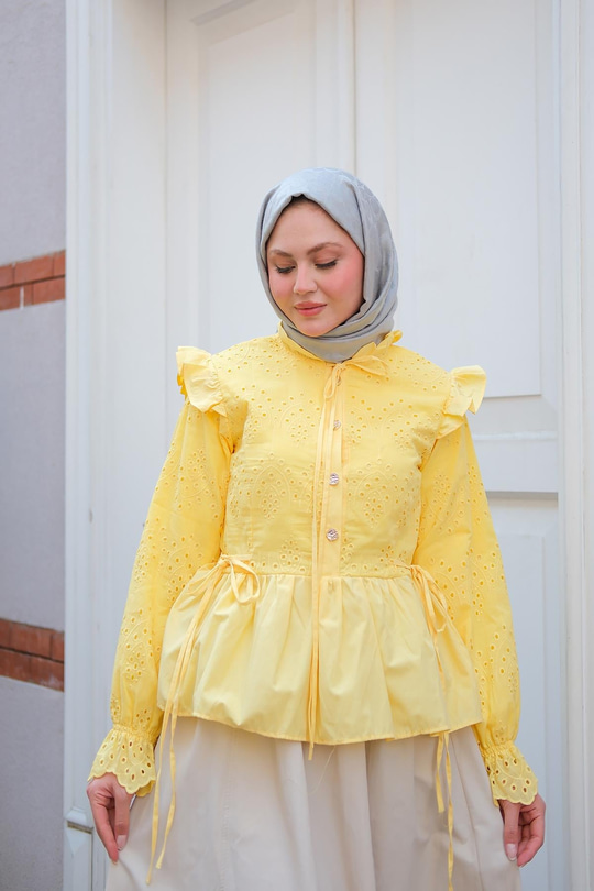 Eteği Pileli Gömlek Sarı