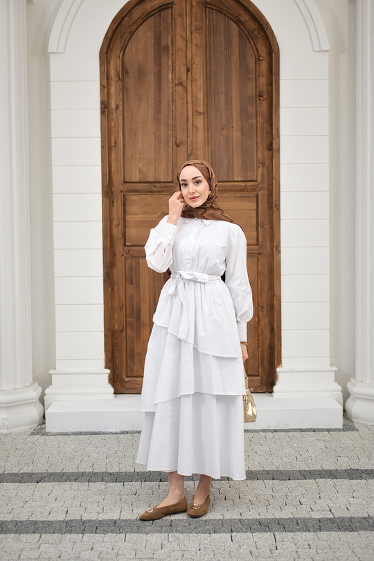 Eteği Volanlı Bel Bağlamalı Gömlek Yaka Yarım Düğmeli Elbise Beyaz
