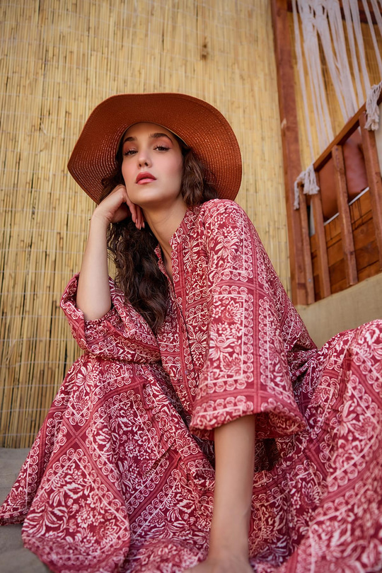 Etnik Desenli Elbise Kırmızı