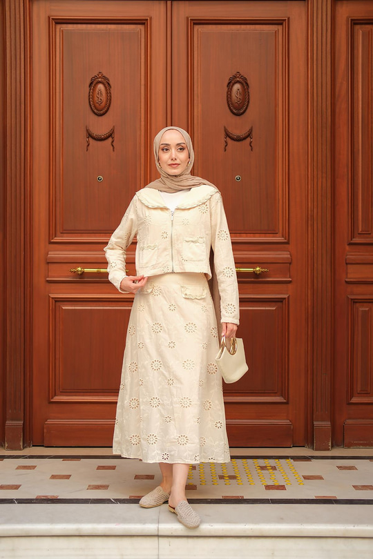 Fermuar Detay Etekli Takım Krem
