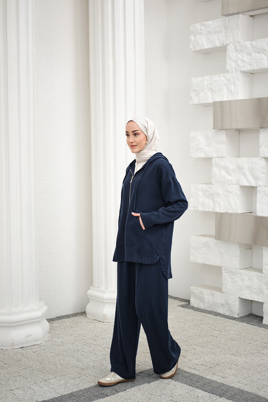 Fermuarlı Çift Cepli Kapüşonlu Pantolonlu Takım Lacivert