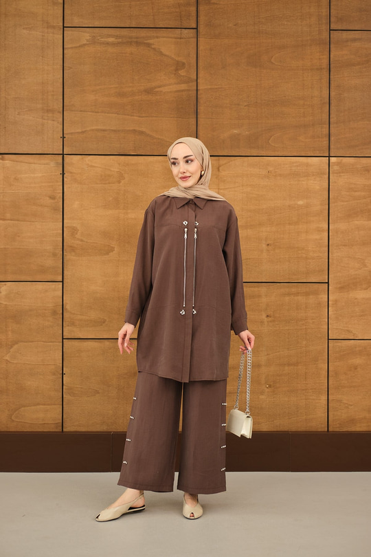 Fermuarlı Ve Boncuk Detaylı Pantolonlu Takım Kahverengi