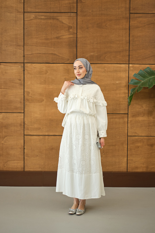 Fırfırı Taş İşlemeli Takım Beyaz