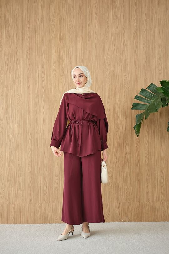 Gizli Düğme Detay Bel Bağlamalı Takım Bordo