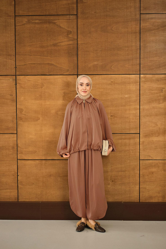 Gizli Fermuar Detay Takım Taba