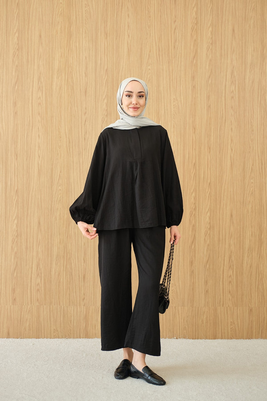 Gizli Fermuar Detaylı Müslin Takım Siyah