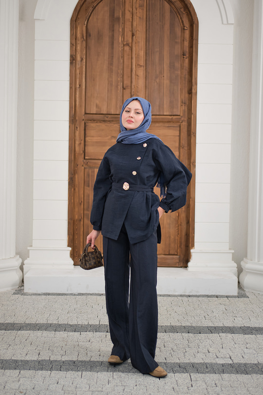 Gold Kemerli Düğme Detay Takım Lacivert