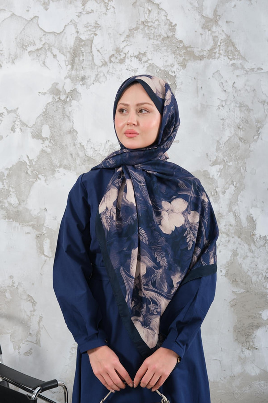 Gül Desen Şal Lacivert