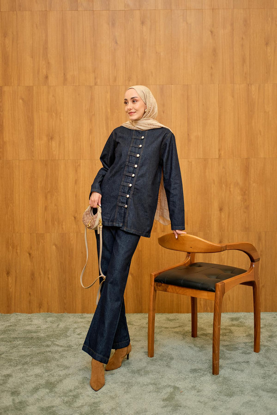 Gümüş Düğme Detaylı Takım Lacivert