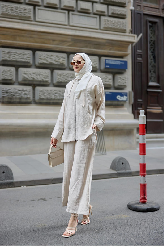 Kapüşonlu Fermuarlı Takım Taş