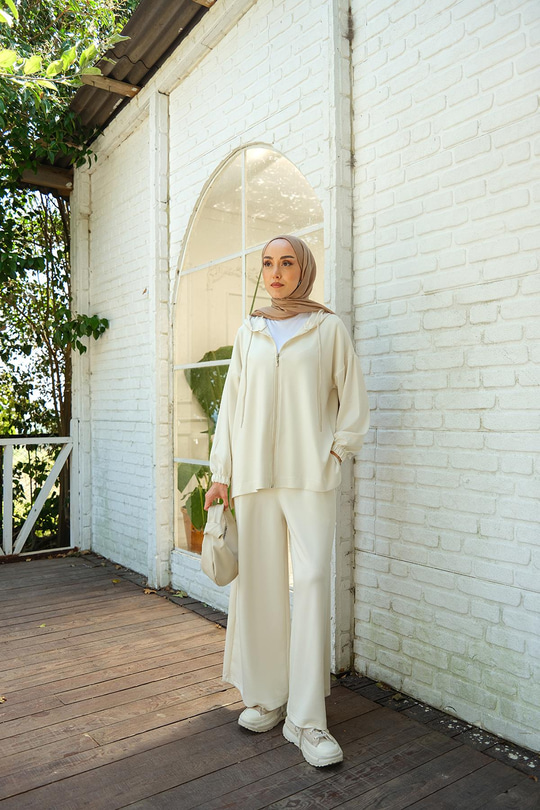 Kapüşonlu İkili Takım Ekru