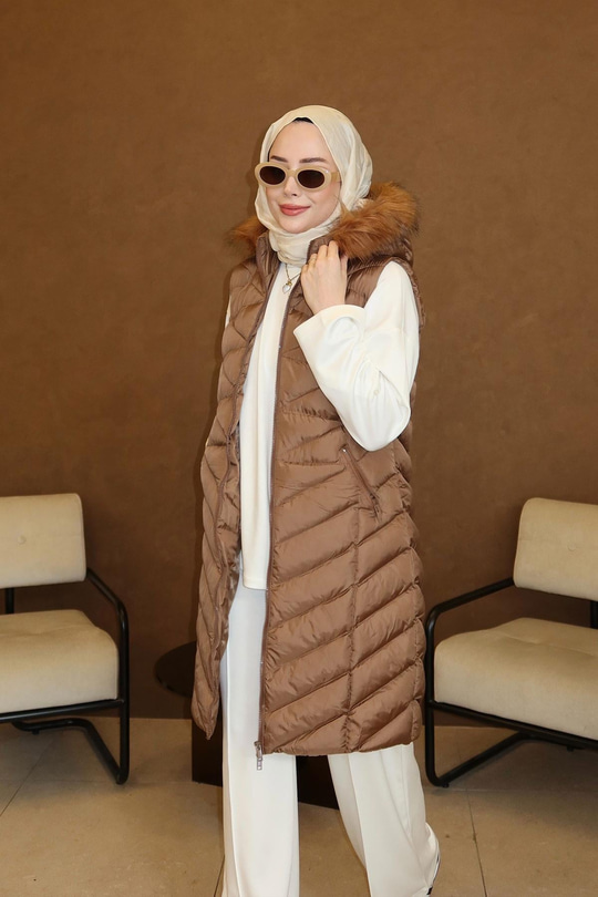 Kapüşonlu Kolsuz Şişme Yelek Taba