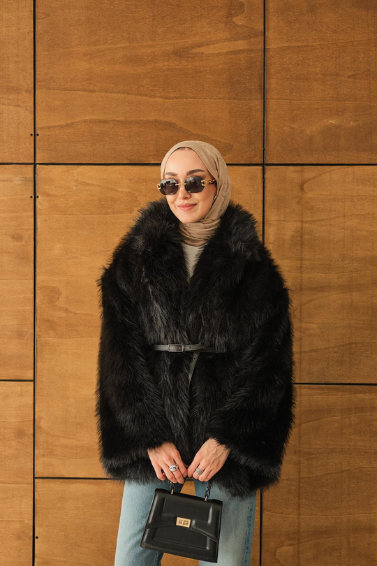 Kemer Detay Kürk Kaban Siyah