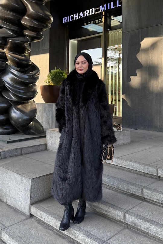 Kemer Detay Kürk Kaban Siyah