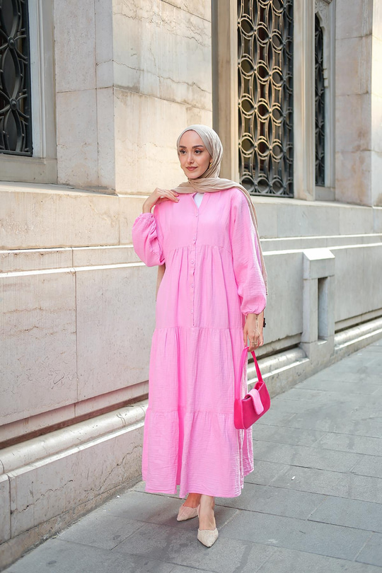 Kendinden Desenli Elbise Pembe