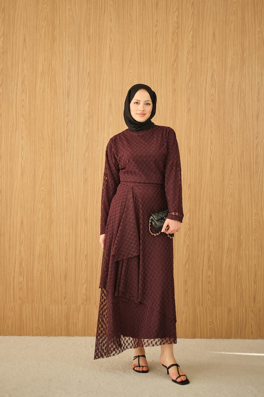 Kendinden Desenli Etekli Takım Bordo