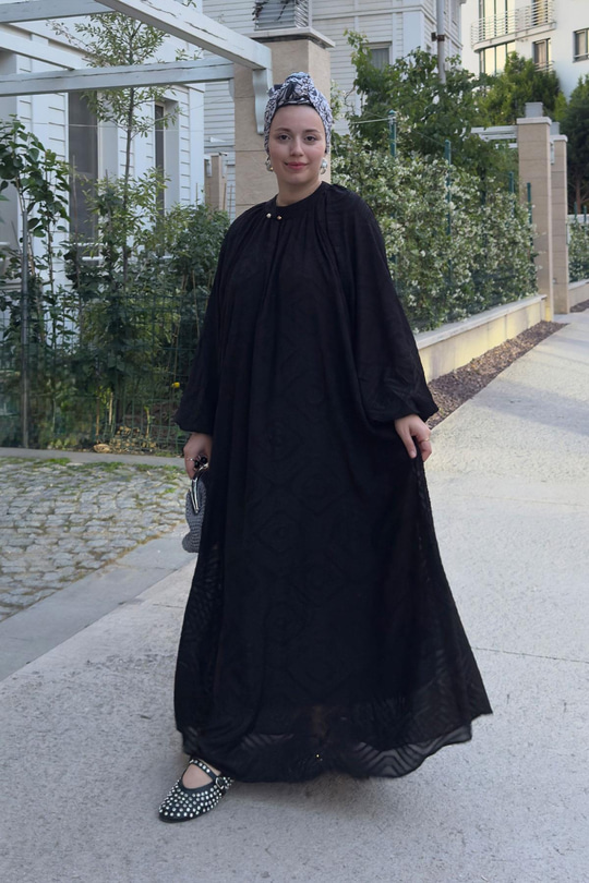 Kendinden Desenli Oversize Elbise Siyah
