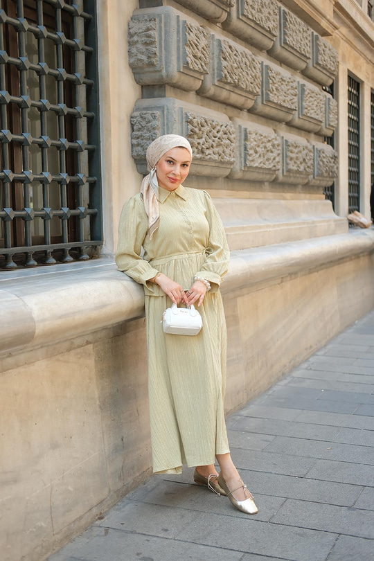 Kendinden Desenli Takım Fıstık Yeşil