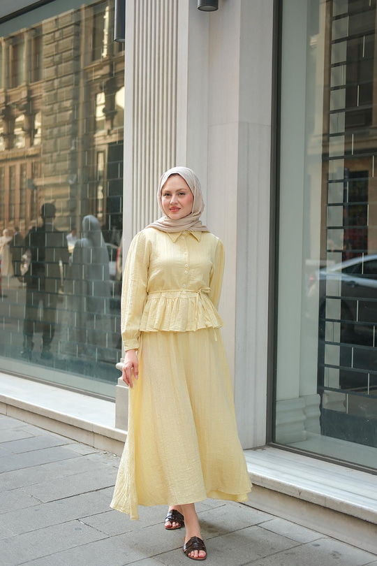 Kendinden Desenli Takım Sarı